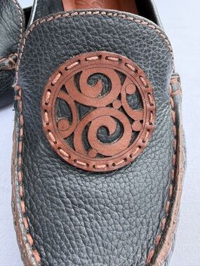 Brighton Black  Loafers with Brown Medallion 6.5